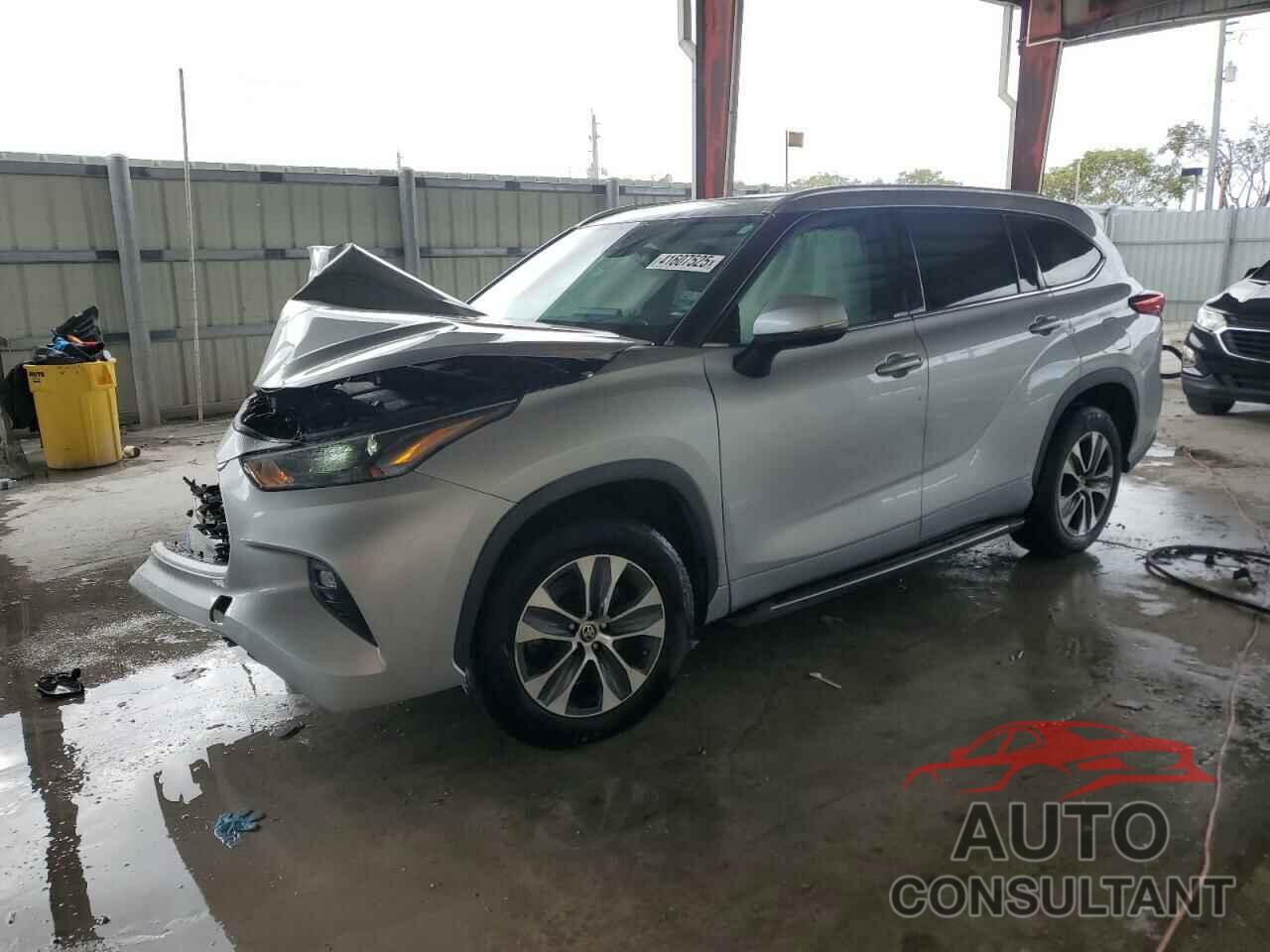 TOYOTA HIGHLANDER 2022 - 5TDGZRAH9NS107159