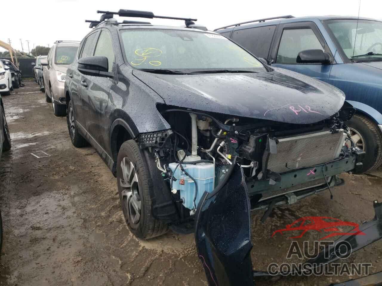 TOYOTA RAV4 2017 - JTMZFREV1HJ713851