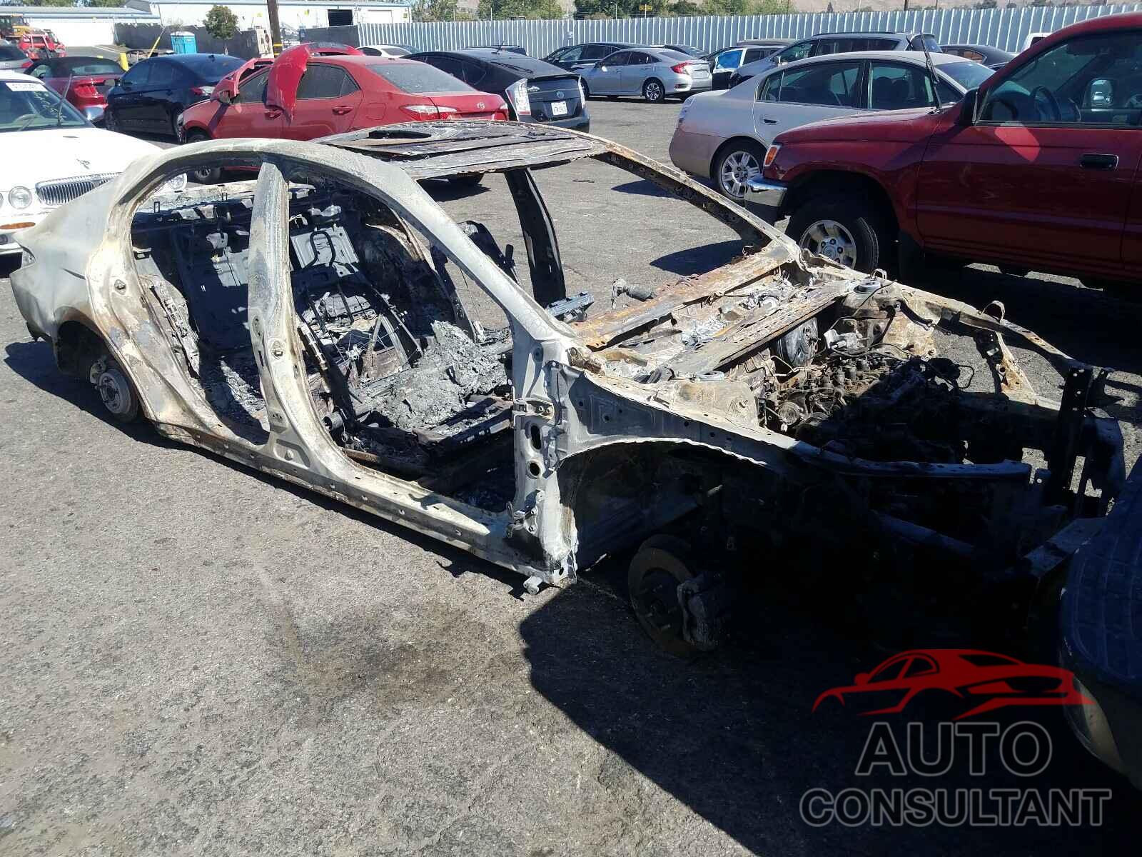 TOYOTA CAMRY 2018 - 4T1B61HK8JU530922