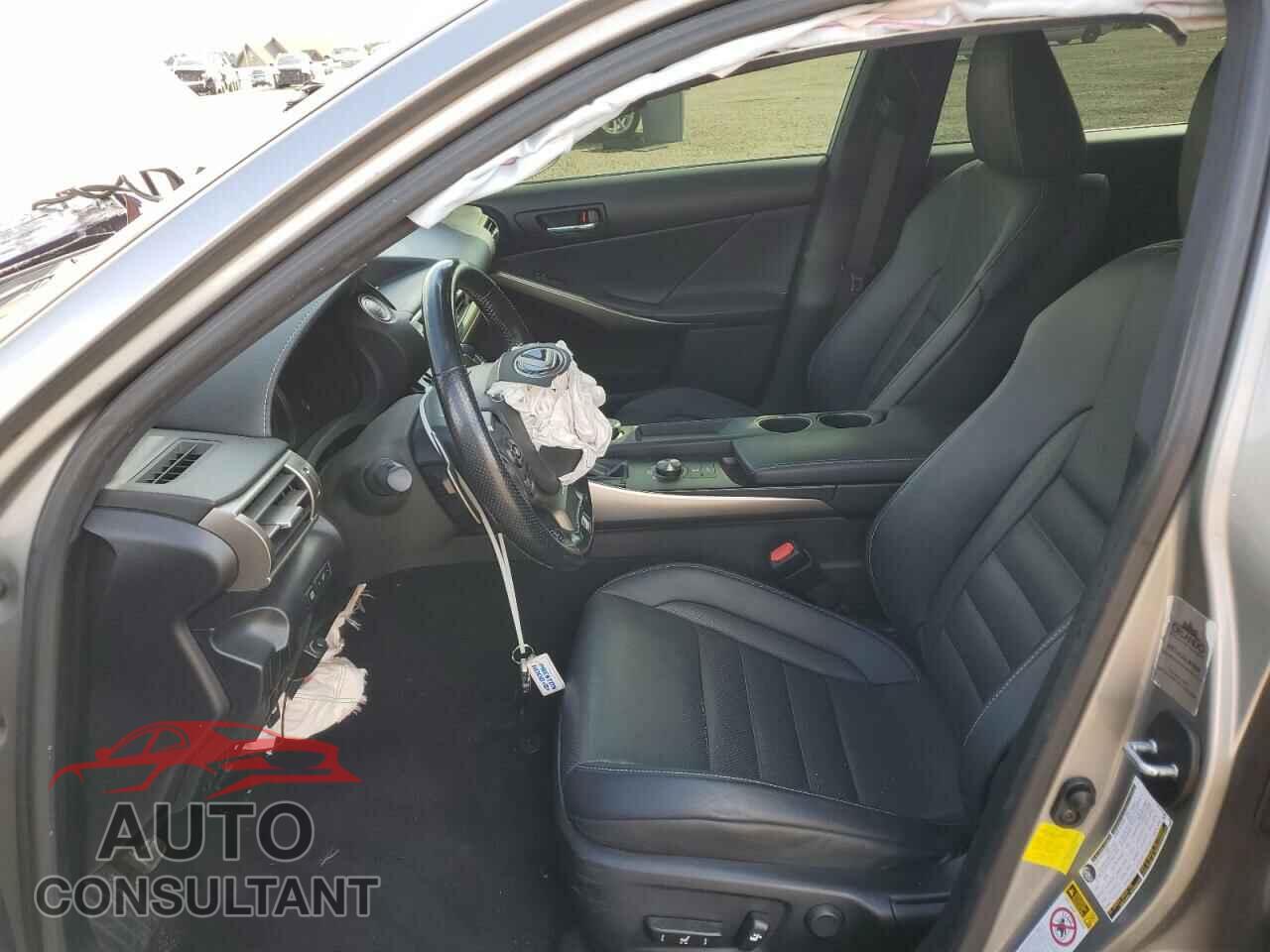 LEXUS IS 2016 - JTHBA1D22G5015442