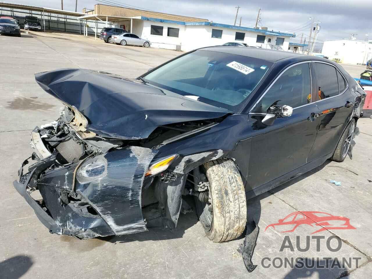 TOYOTA CAMRY 2018 - 4T1B11HK3JU610417