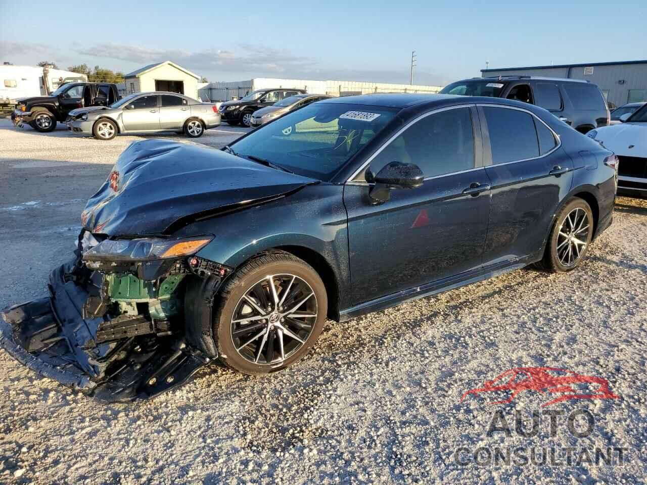 TOYOTA CAMRY 2021 - 4T1G11AK5MU493797