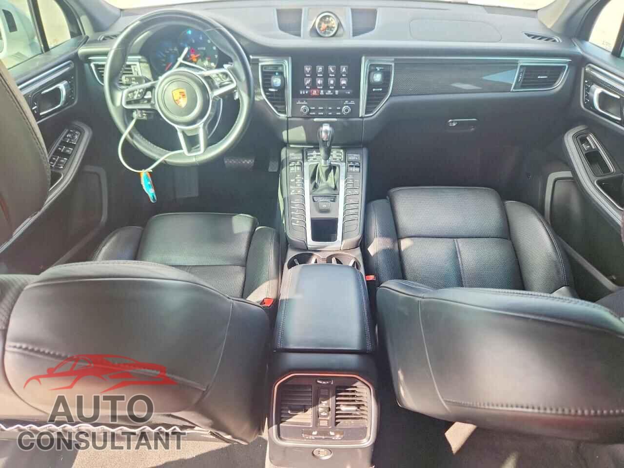 PORSCHE MACAN 2018 - WP1AG2A57JLB60686