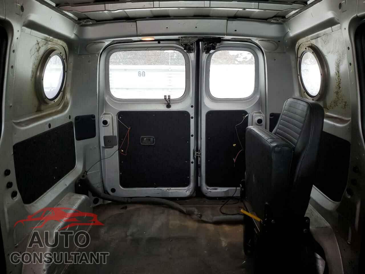CHEVROLET EXPRESS 2015 - 3N63M0YN2FK700277