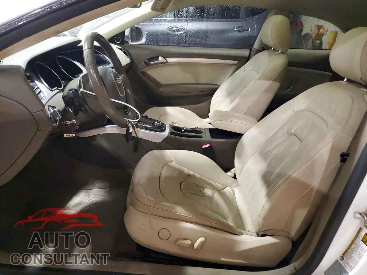 AUDI A5 2010 - WAULFAFR5AA007915