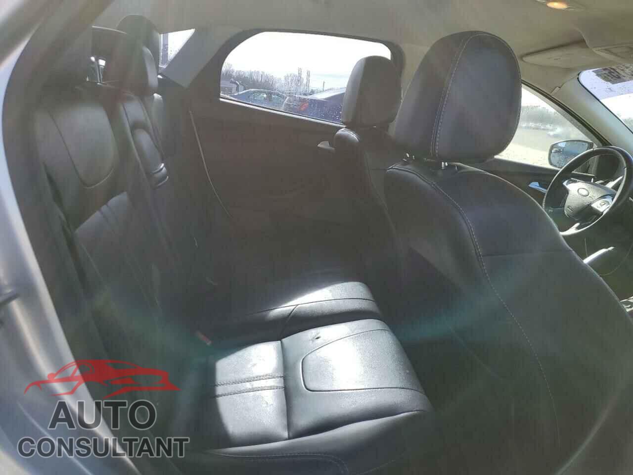 FORD FOCUS 2013 - 1FADP3J26DL207548