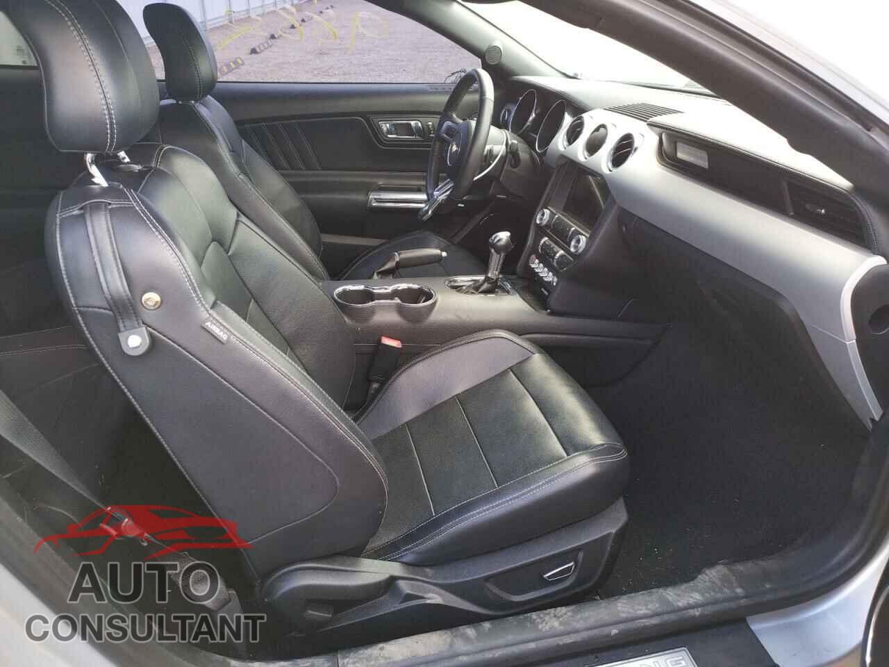 FORD MUSTANG 2017 - 1FA6P8TH0H5257718