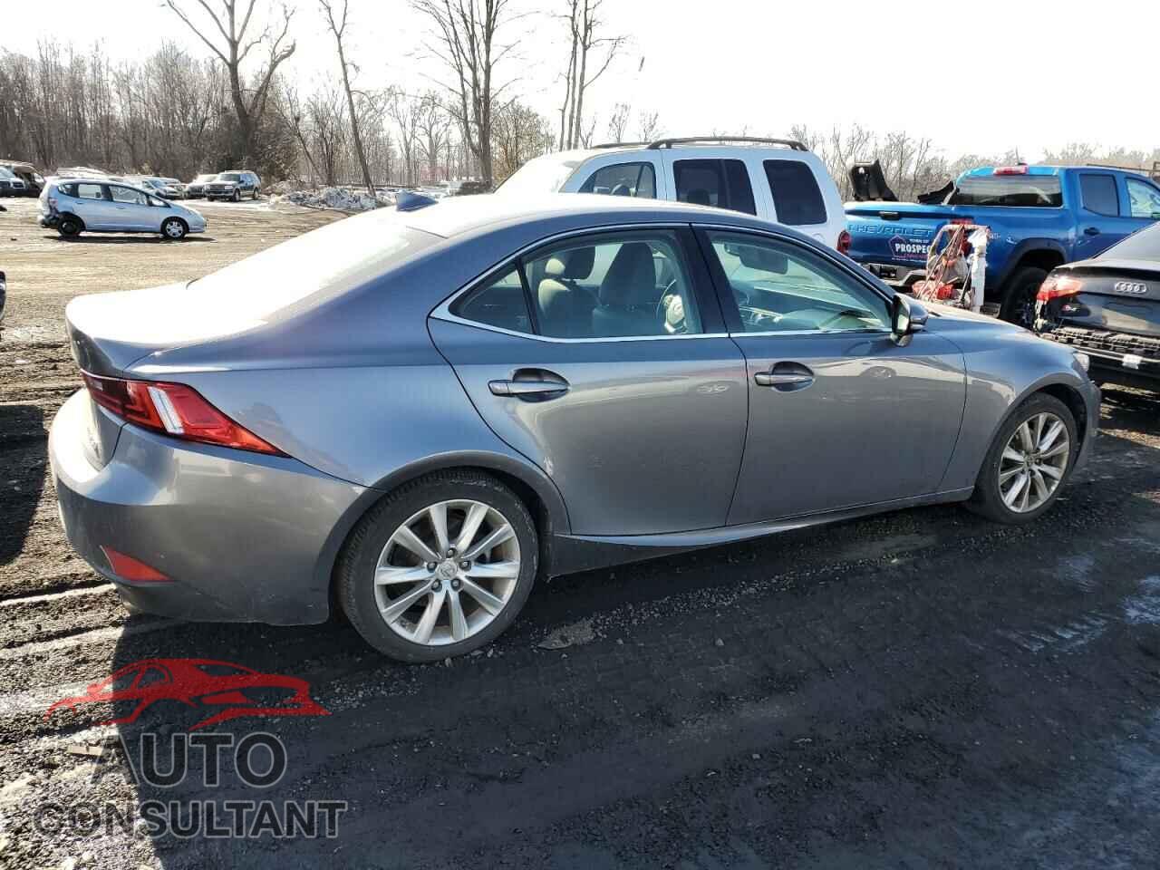LEXUS IS 2015 - JTHCF1D20F5018151