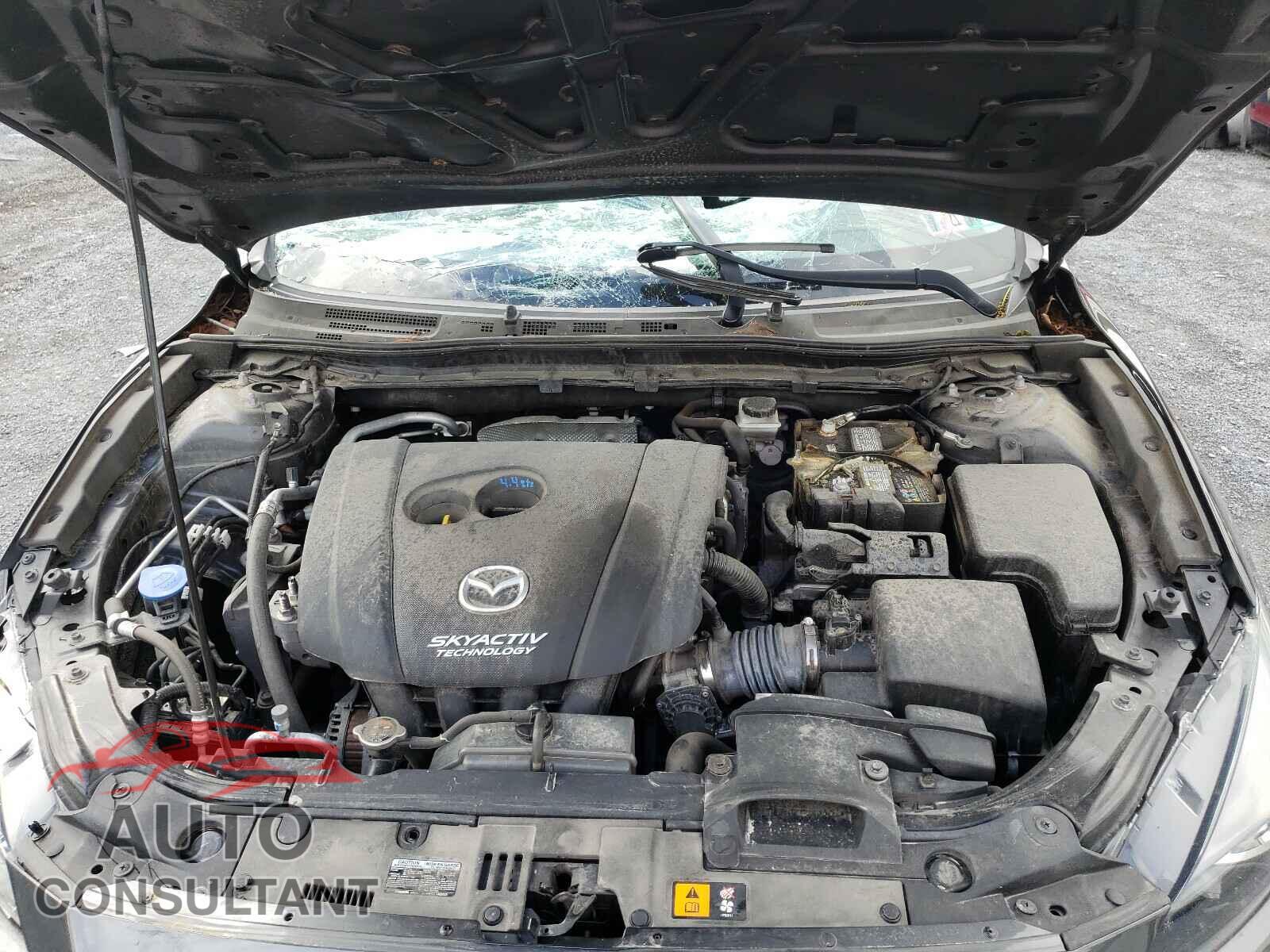 MAZDA 3 2017 - 3MZBN1U79HM117055