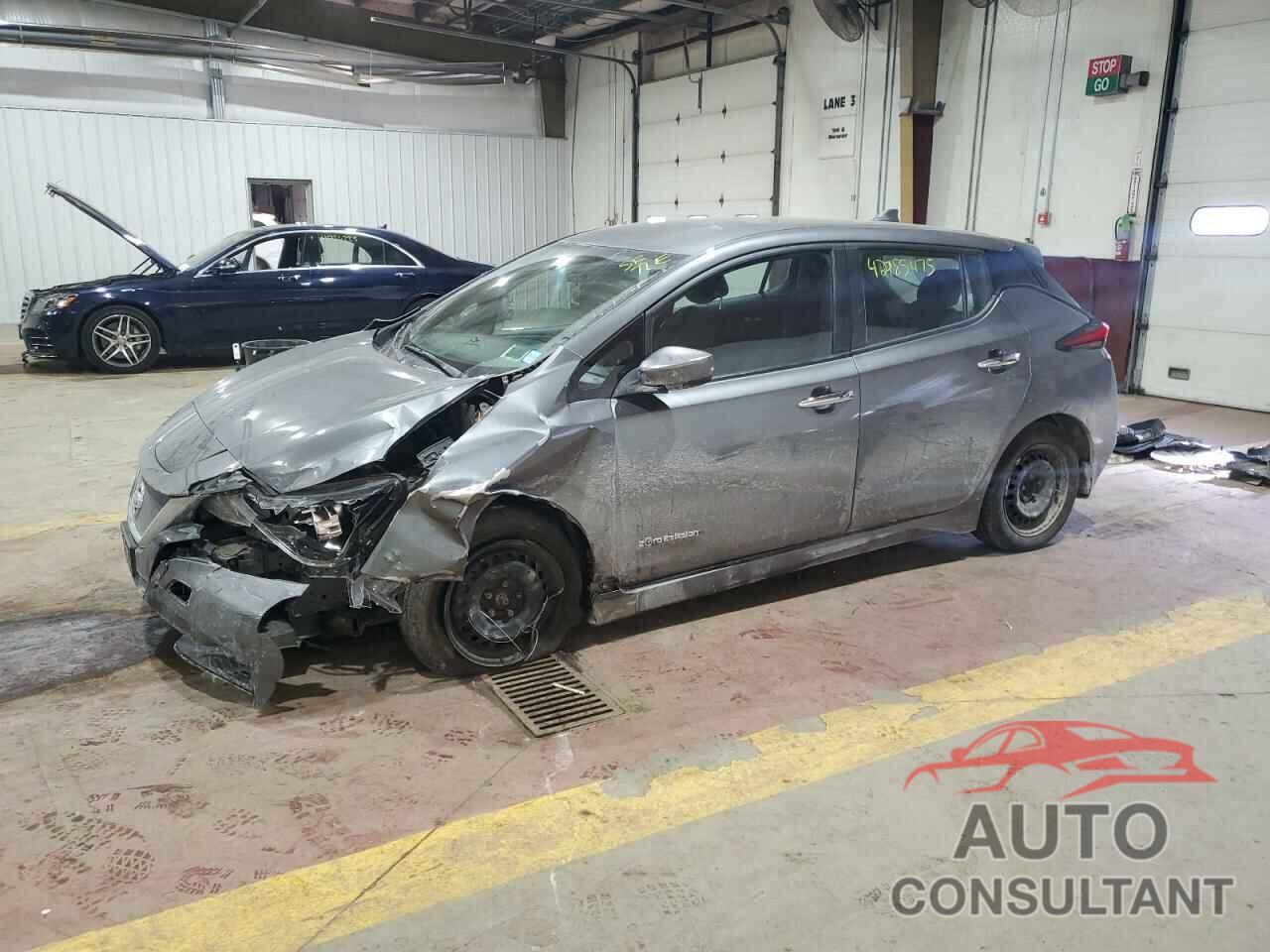 NISSAN LEAF 2018 - 1N4AZ1CPXJC303804
