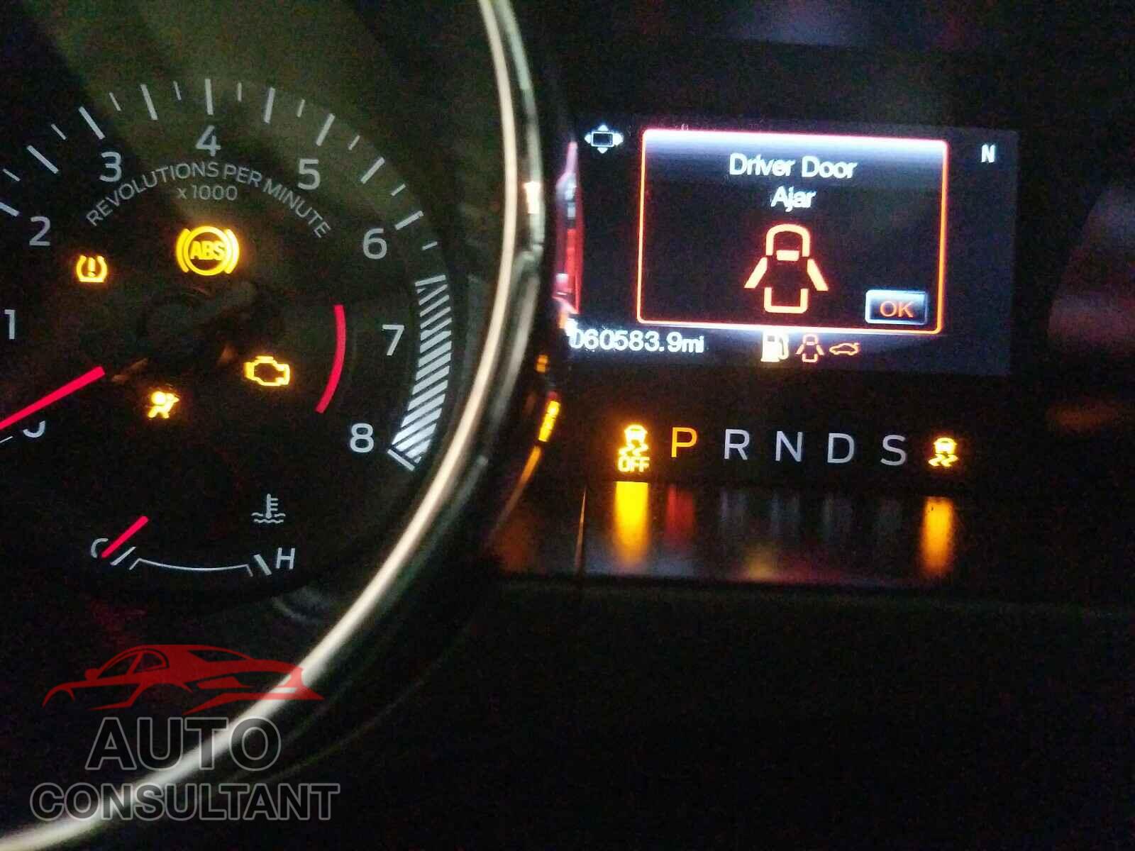 FORD MUSTANG 2017 - 1FA6P8CF9H5221363