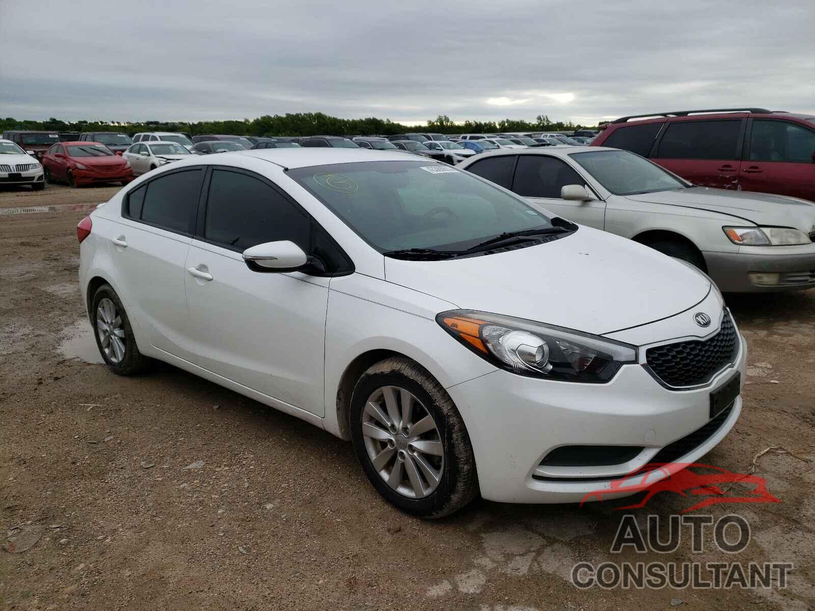 KIA FORTE 2016 - KNAFX4A60G5572146