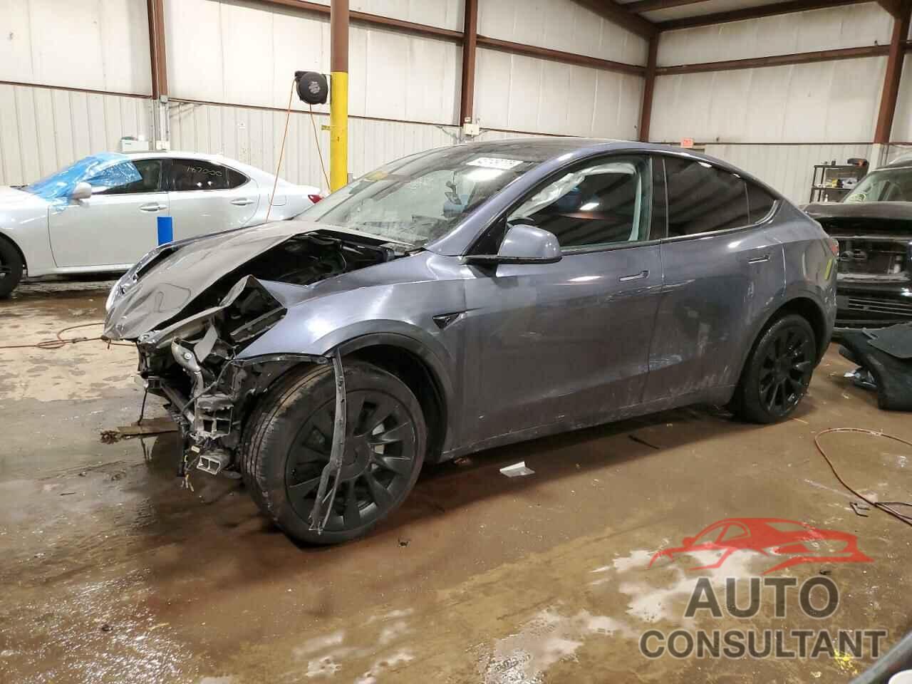 TESLA MODEL Y 2023 - 7SAYGDEEXPA169092