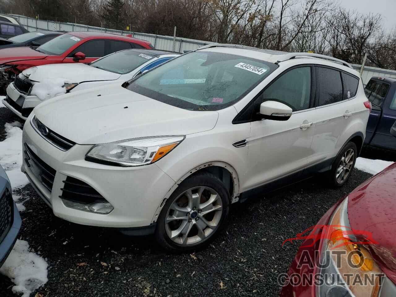 FORD ESCAPE 2016 - 1FMCU9J96GUB10536