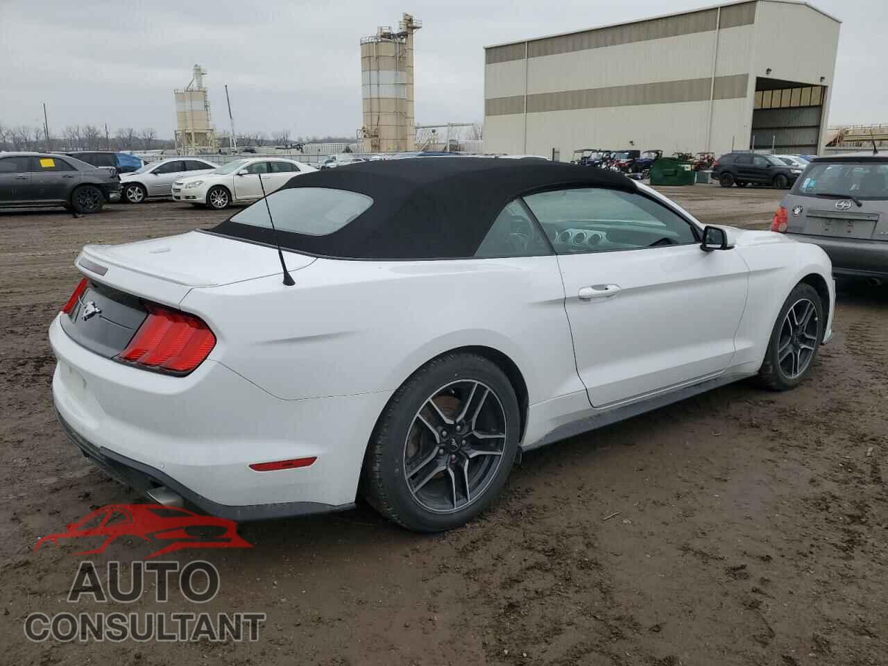 FORD MUSTANG 2021 - 1FATP8UH2M5116984