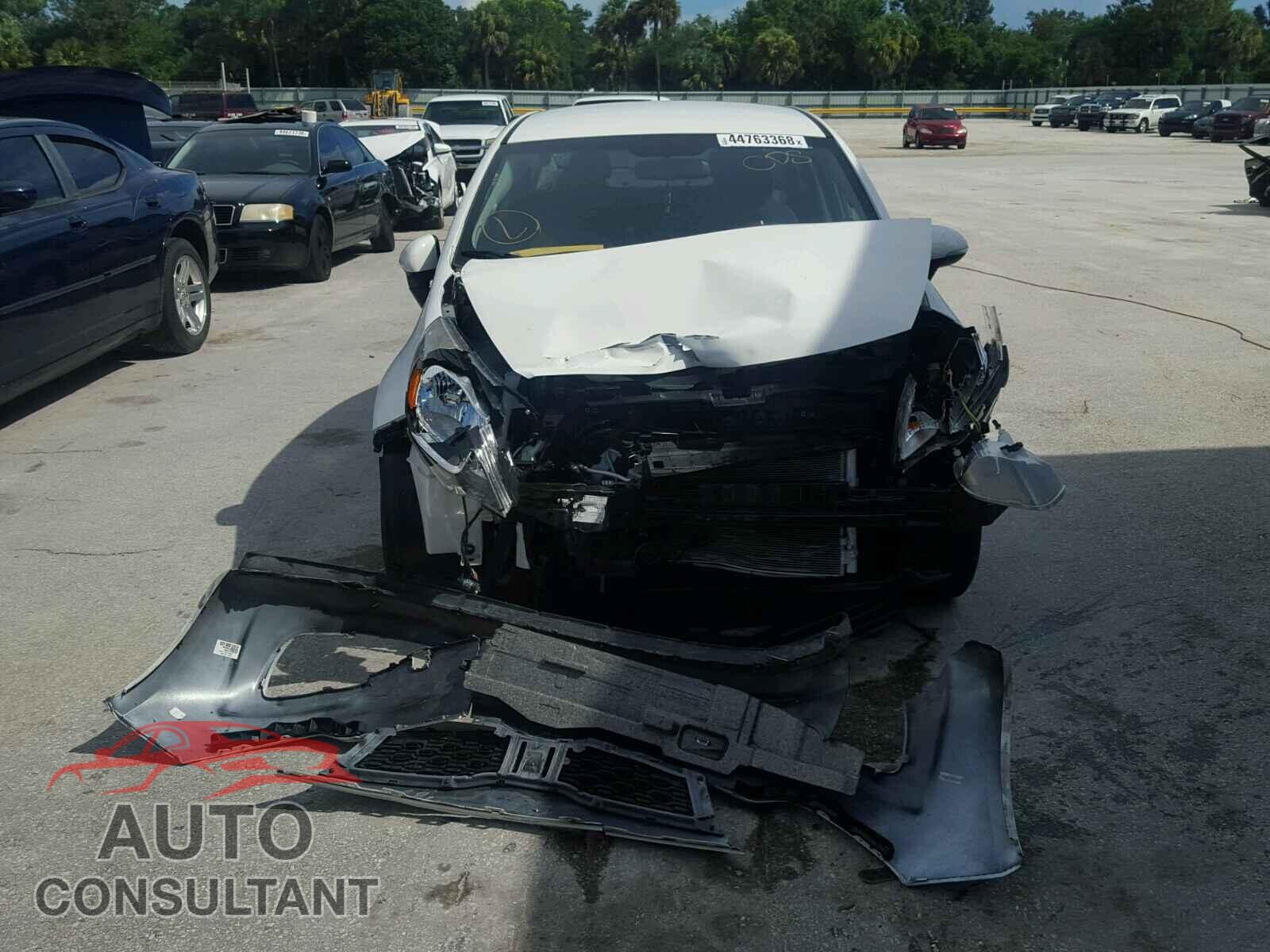 KIA RIO 2015 - KNADN4A37F6500436