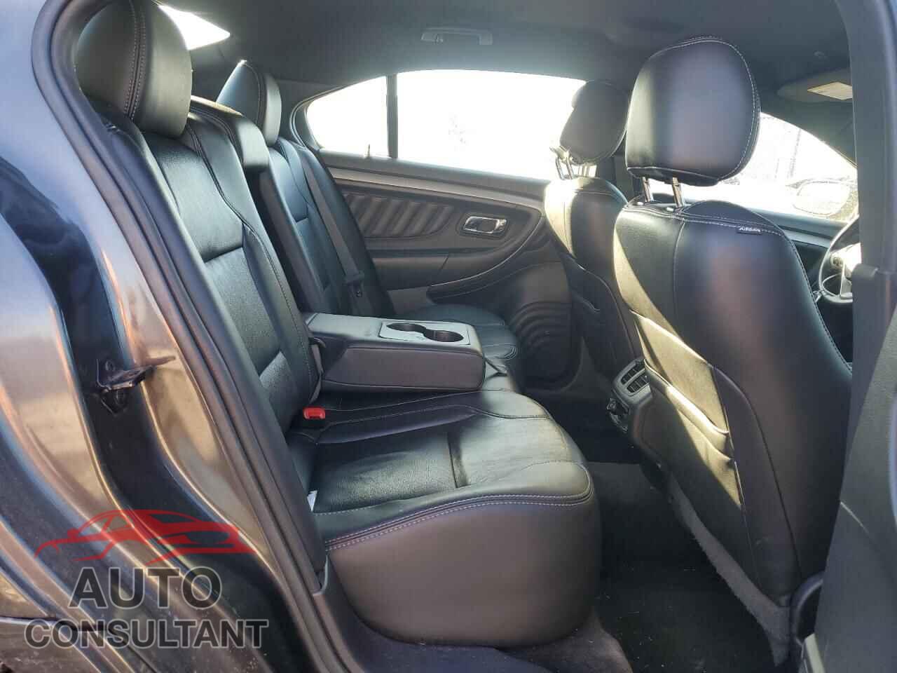 FORD TAURUS 2015 - 1FAHP2E82FG175056