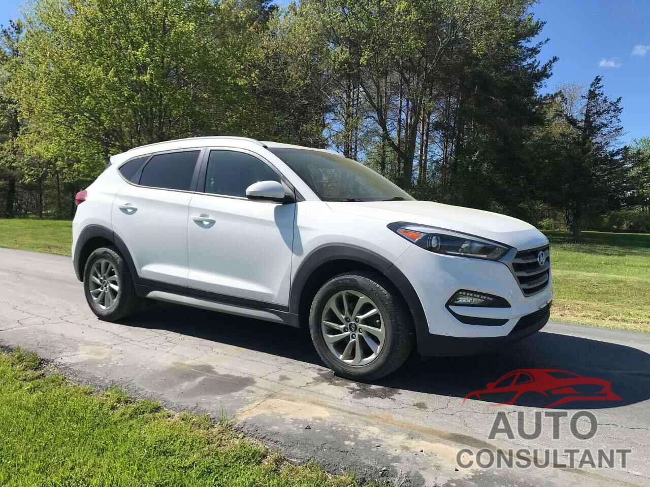 HYUNDAI TUCSON 2018 - KM8J3CA49JU713984