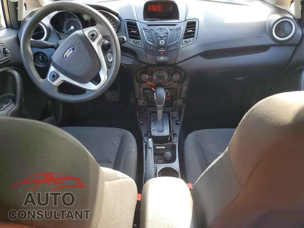 FORD FIESTA 2017 - 3FADP4EJ4HM129993