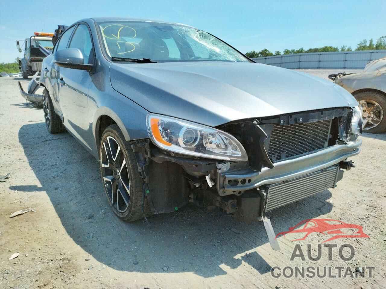 VOLVO S60 2017 - YV126MFL8H2432264