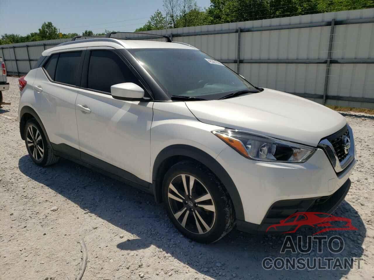 NISSAN KICKS 2018 - 3N1CP5CU5JL539063