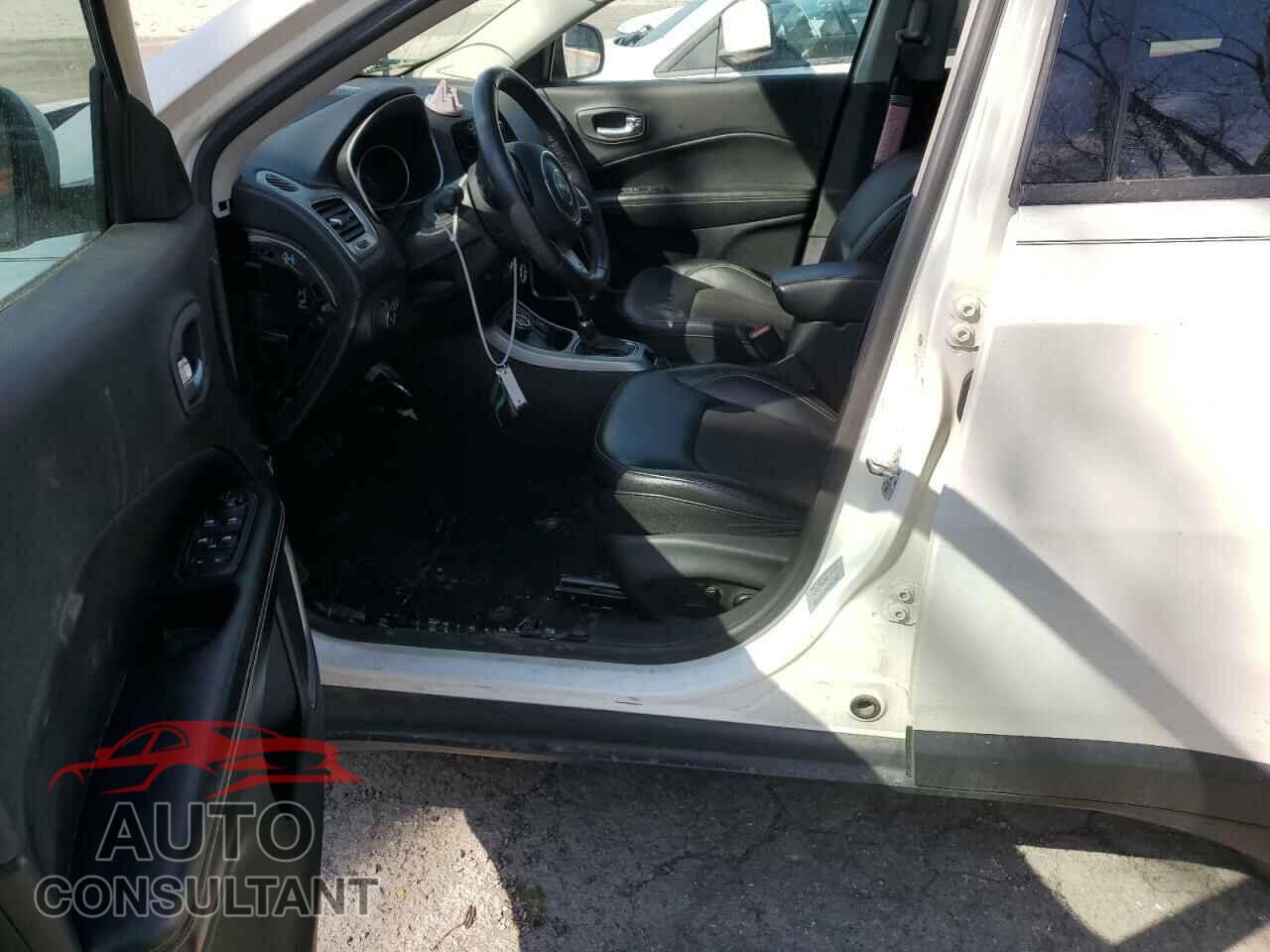 JEEP COMPASS 2017 - 3C4NJDBB1HT656702