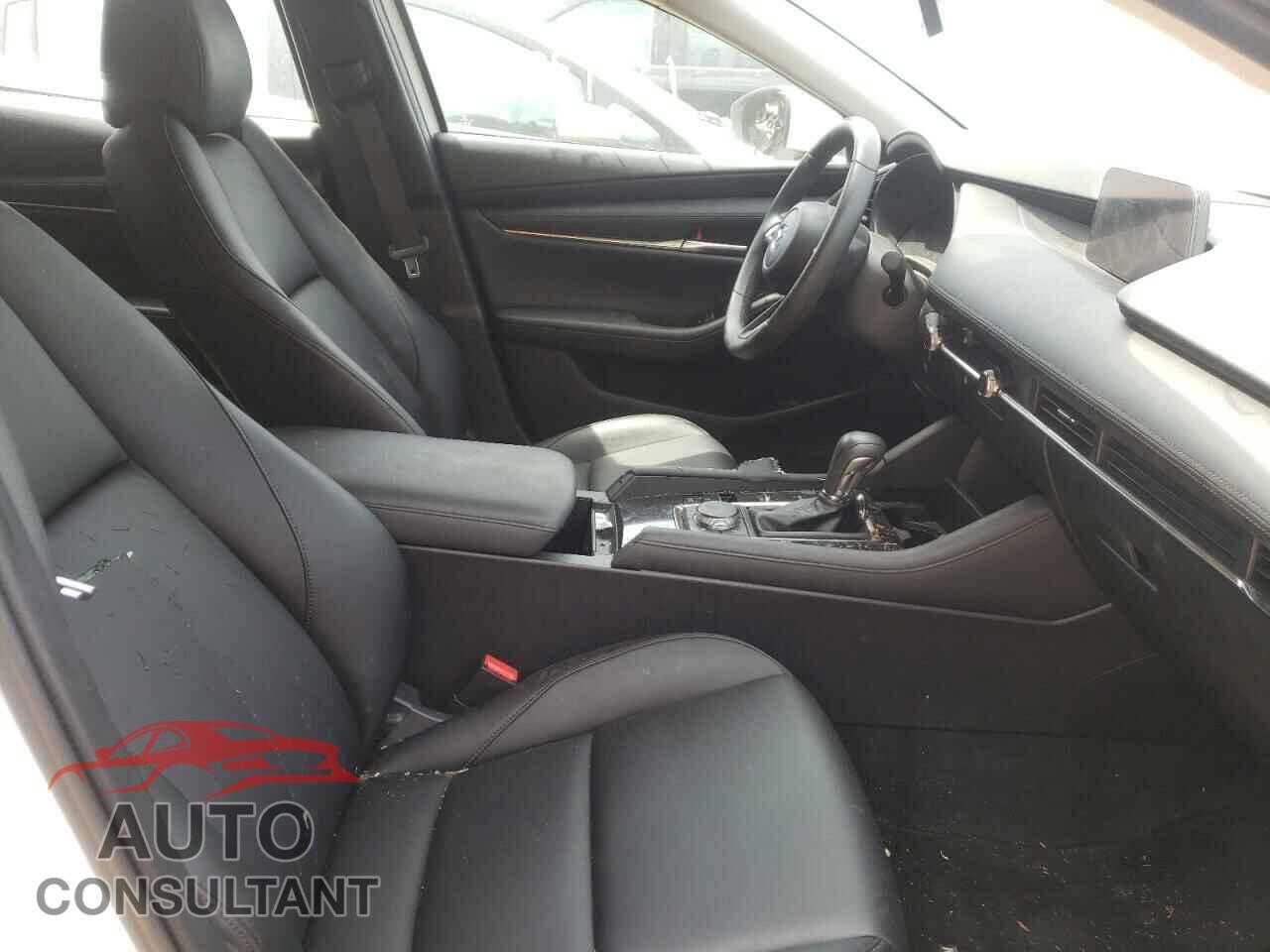MAZDA 3 2019 - JM1BPACL6K1108202