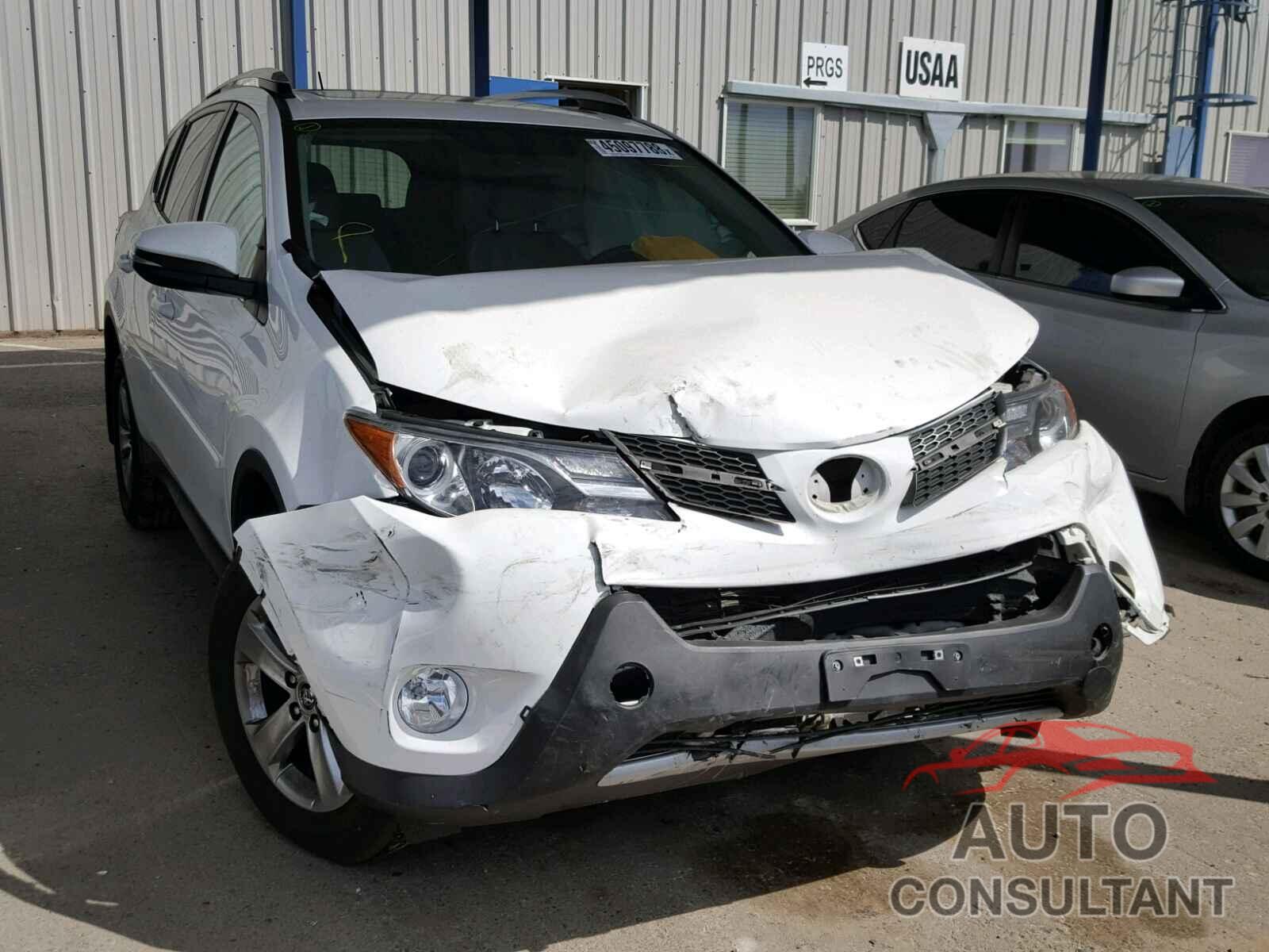 TOYOTA RAV4 XLE 2015 - 2T3RFREV0FW304836