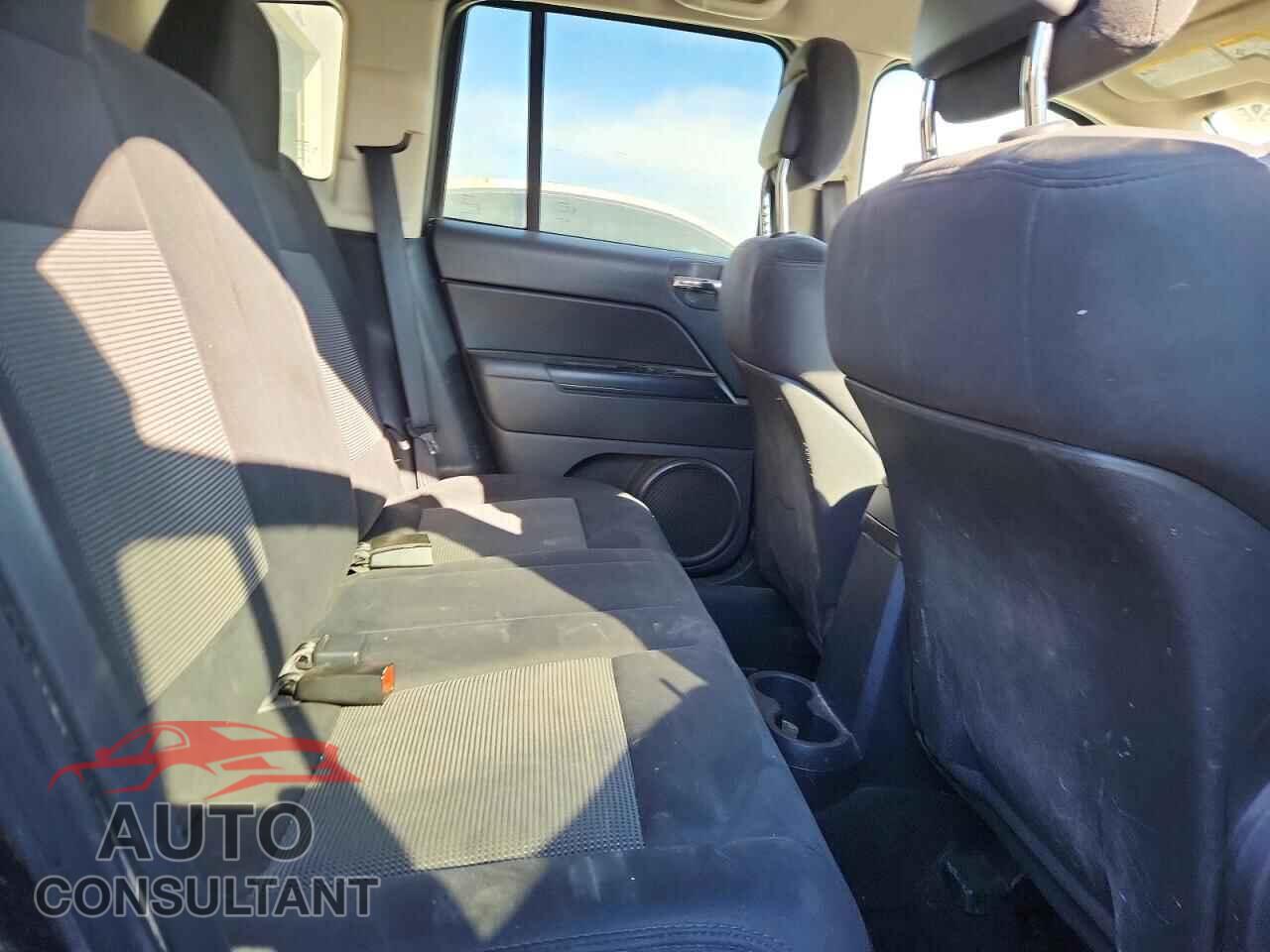 JEEP COMPASS 2011 - 1J4NF4FB8BD164137