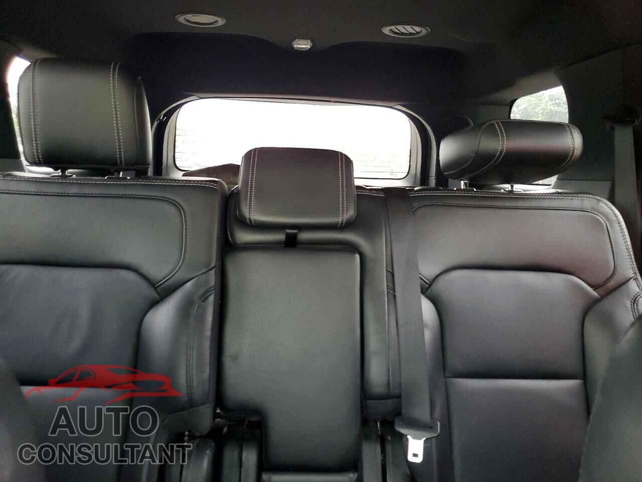 FORD EXPLORER 2017 - 1FM5K7F81HGD79255