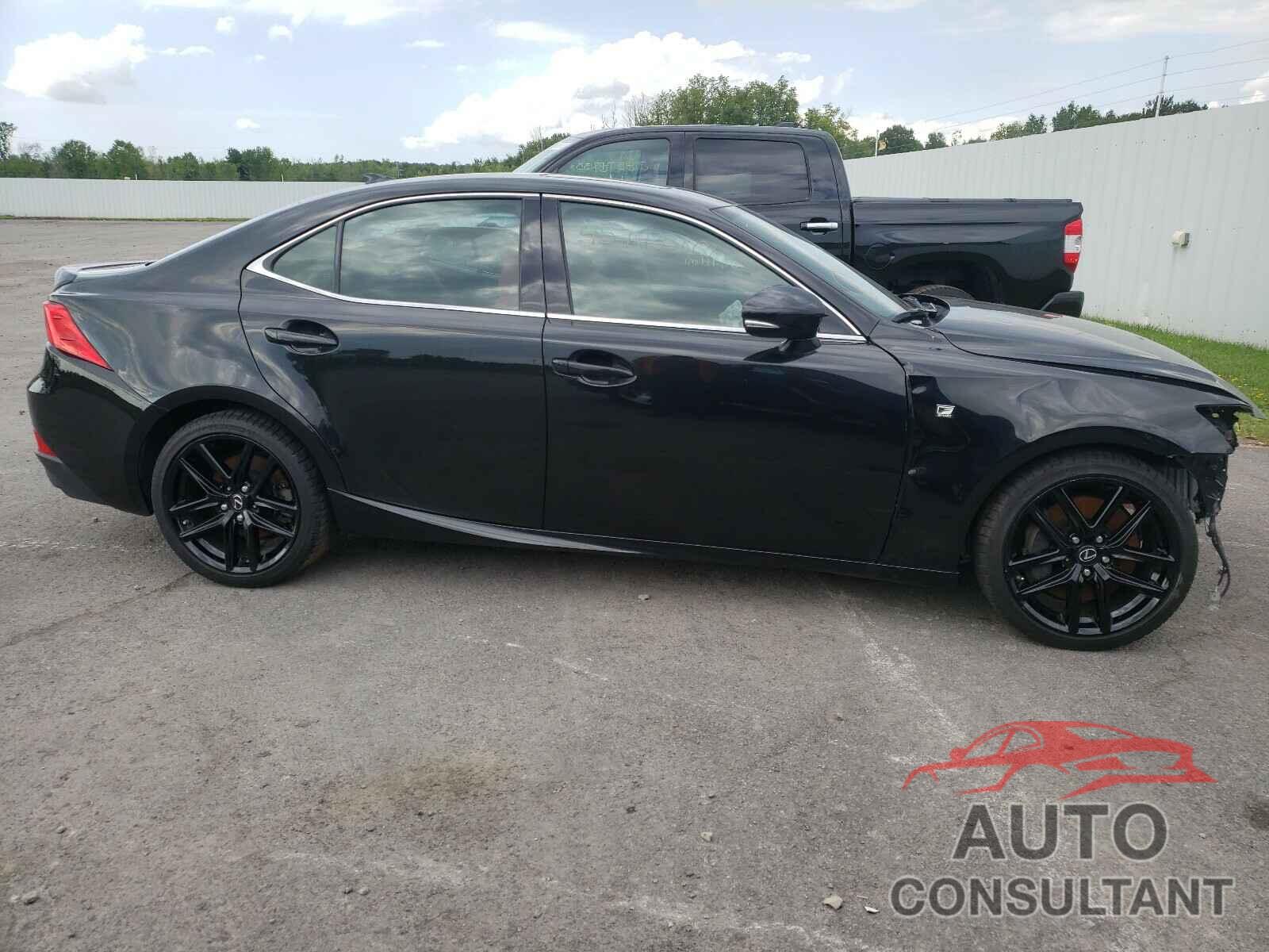 LEXUS IS 2018 - JTHC81D28J5030941