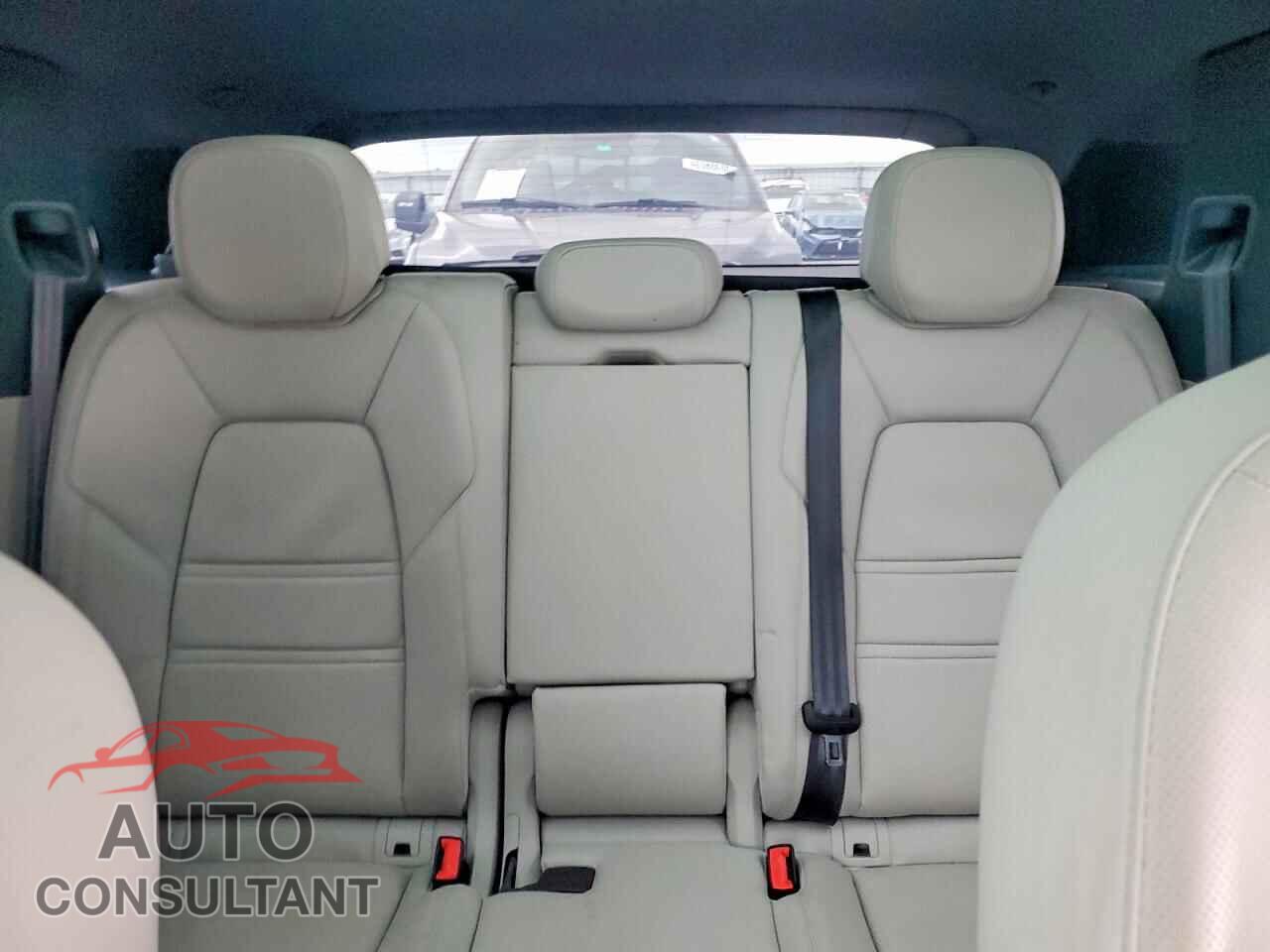 PORSCHE CAYENNE 2019 - WP1AE2AY4KDA50268