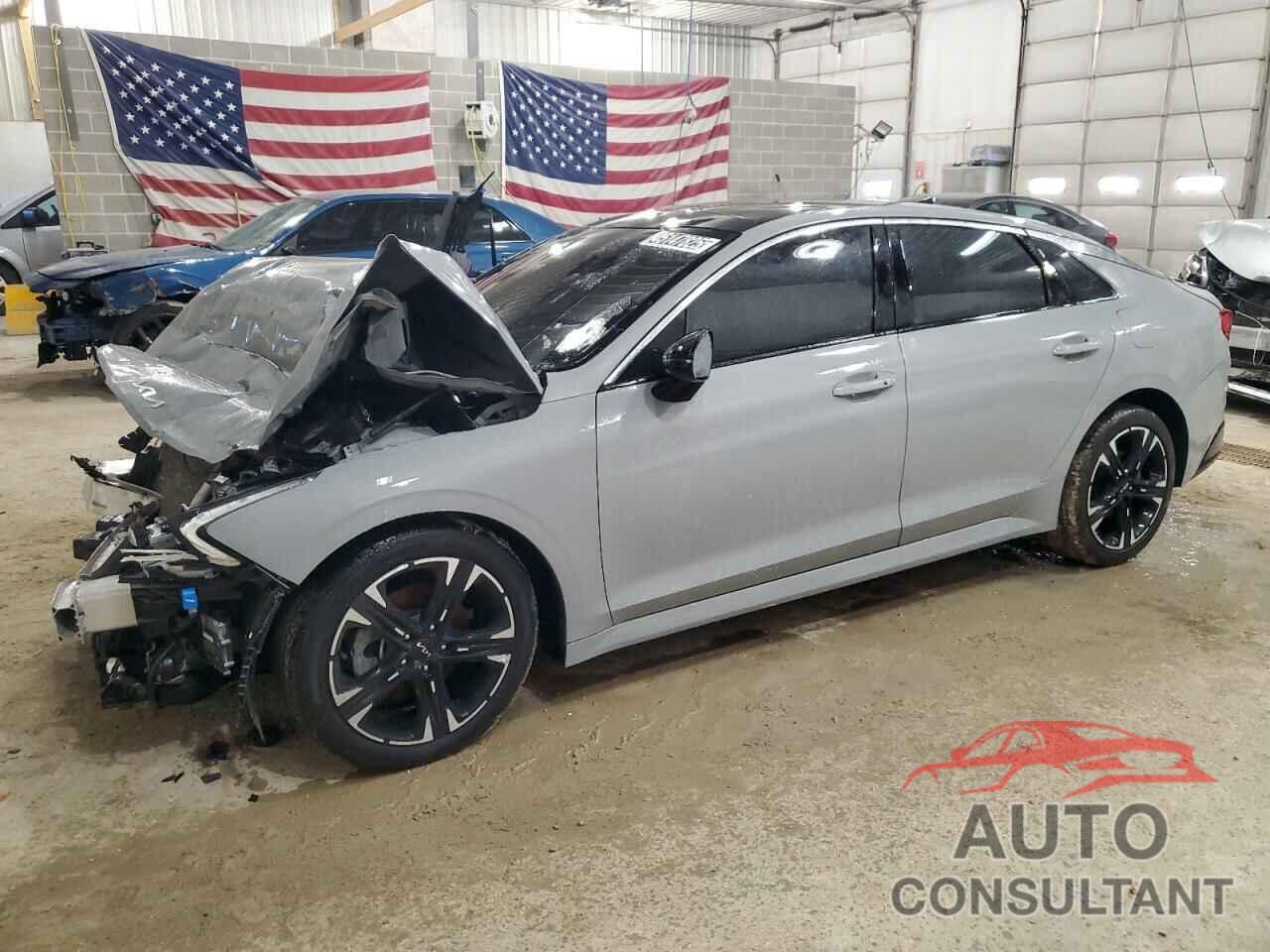KIA K5 2023 - 5XXG64J25PG209344