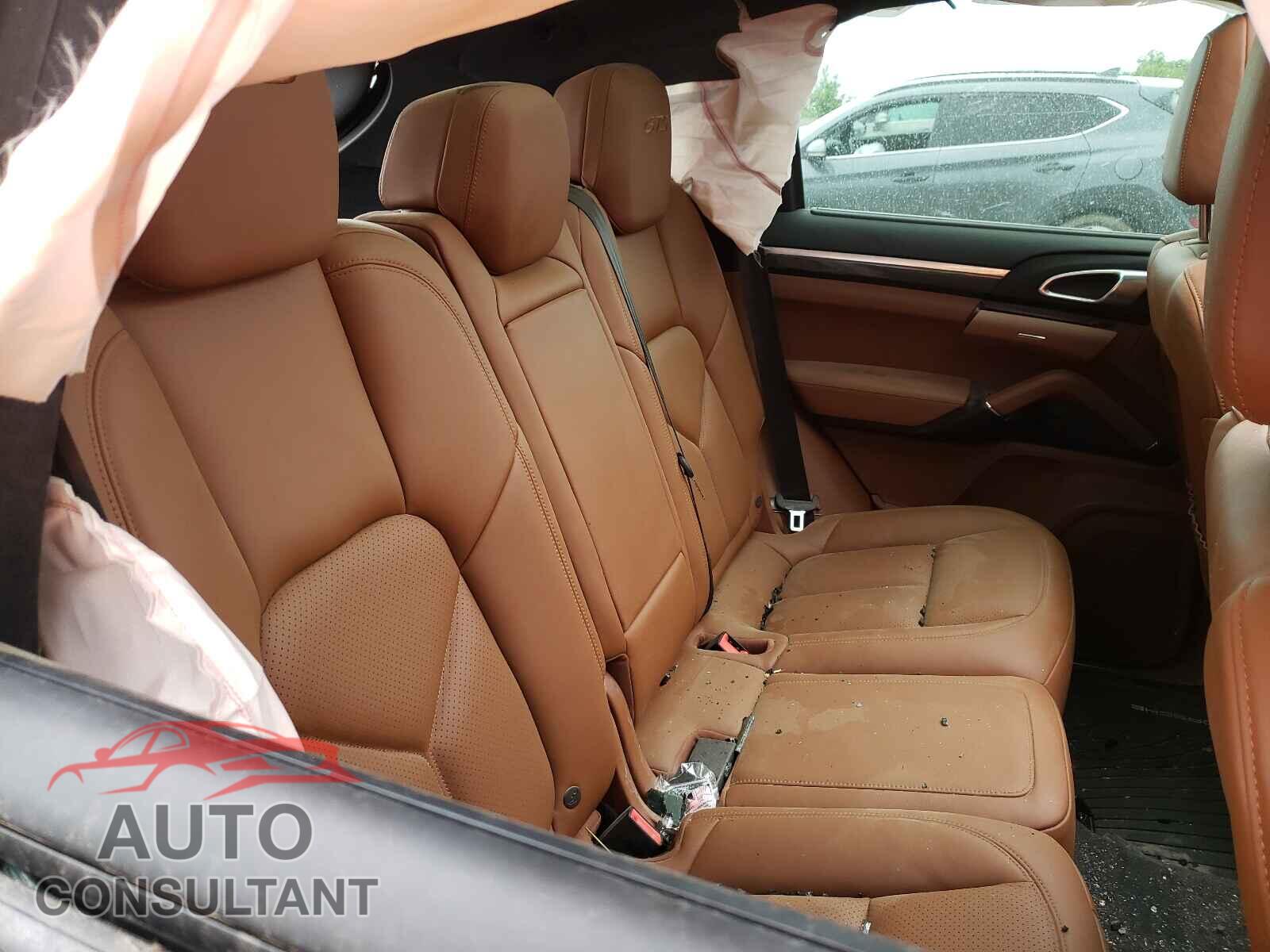 PORSCHE CAYENNE 2017 - WP1AD2A27HLA83407
