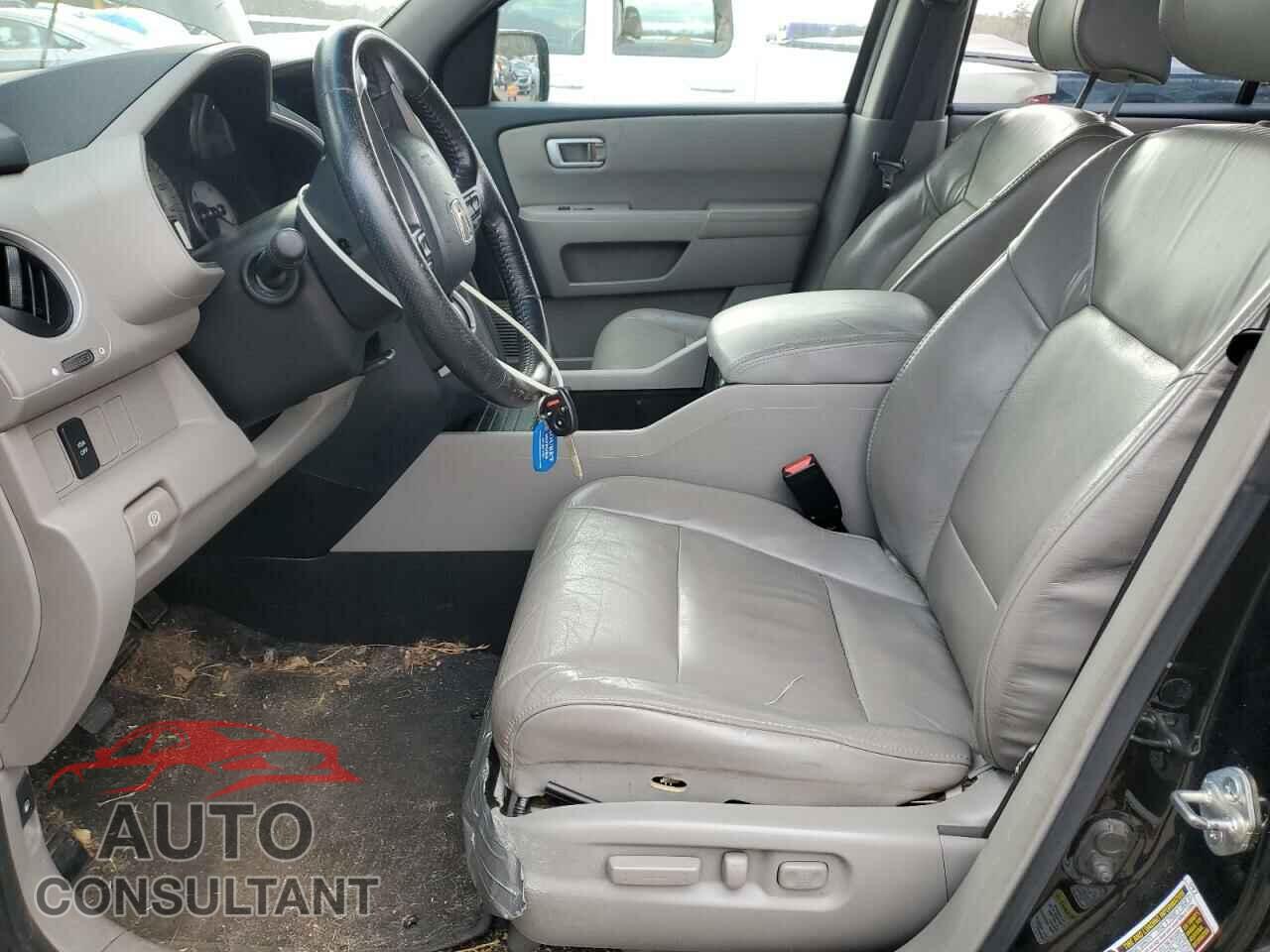 HONDA PILOT 2011 - 5FNYF3H52BB032276