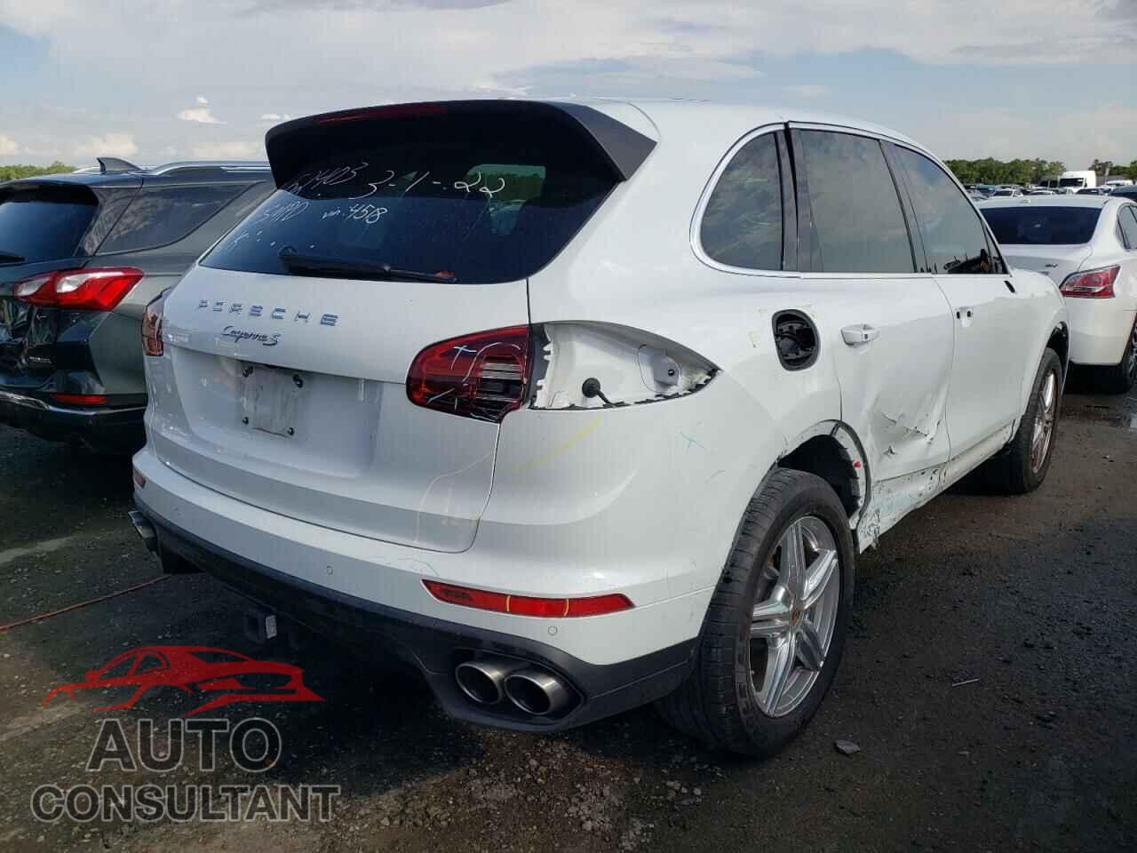 PORSCHE CAYENNE 2016 - WP1AB2A2XGLA94518