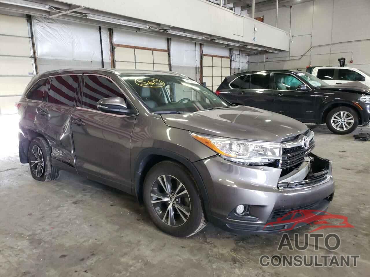 TOYOTA HIGHLANDER 2016 - 5TDJKRFH4GS312345