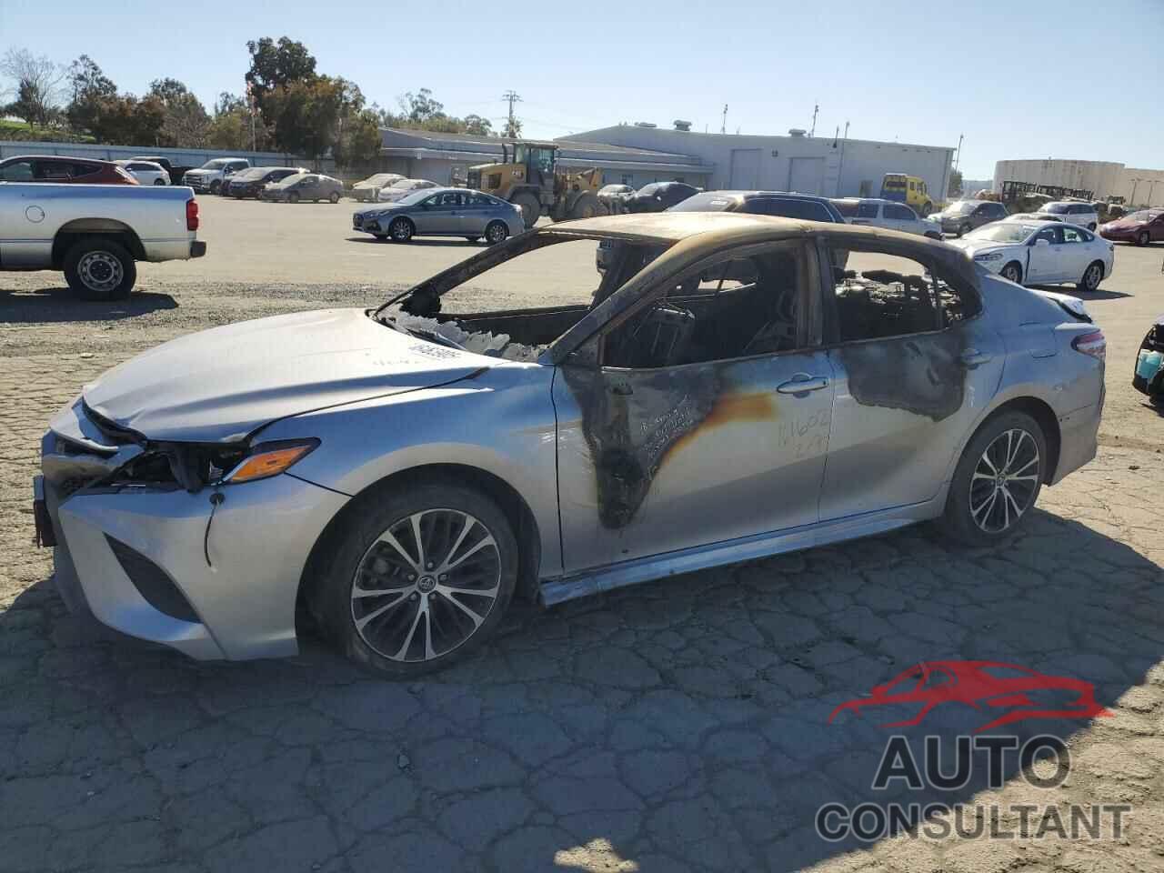 TOYOTA CAMRY 2018 - 4T1B11HK6JU157264