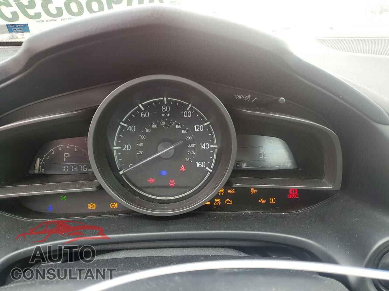 MAZDA 3 2018 - 3MZBN1V33JM240531