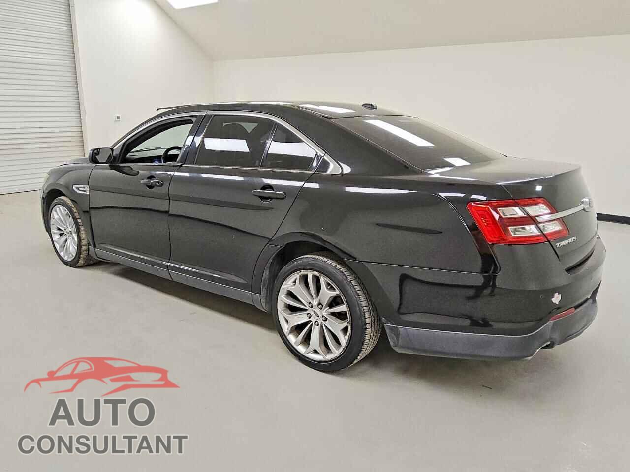 FORD TAURUS 2015 - 1FAHP2F80FG104811