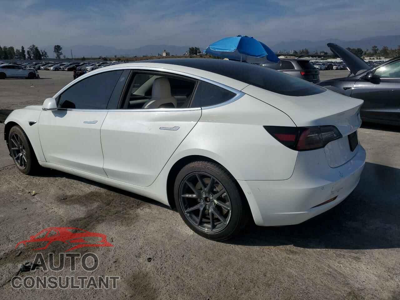TESLA MODEL 3 2020 - 5YJ3E1EAXLF706243