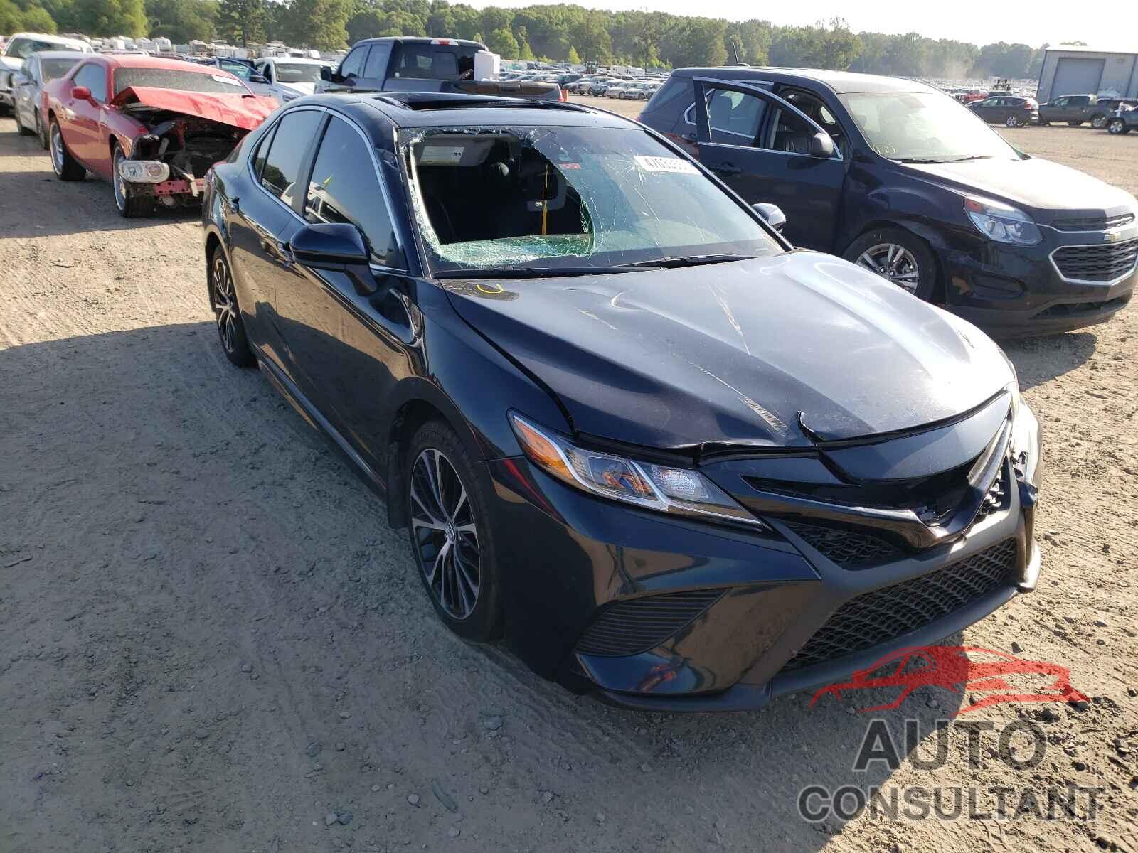 TOYOTA CAMRY 2018 - 4T1B11HK6JU669249