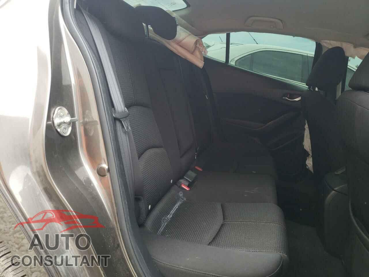 MAZDA 3 2017 - 3MZBN1U70HM138862