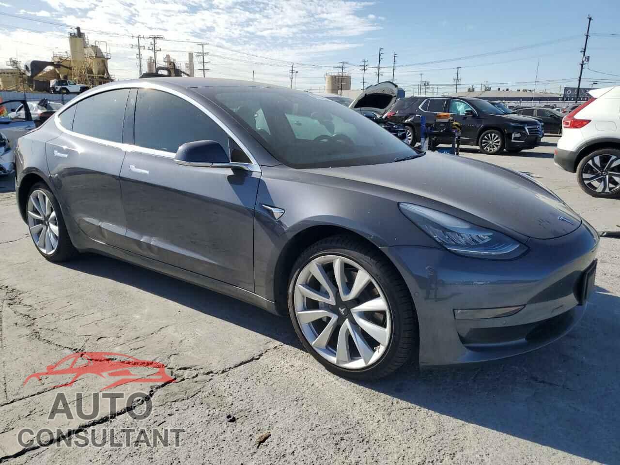 TESLA MODEL 3 2018 - 5YJ3E1EA5JF169178