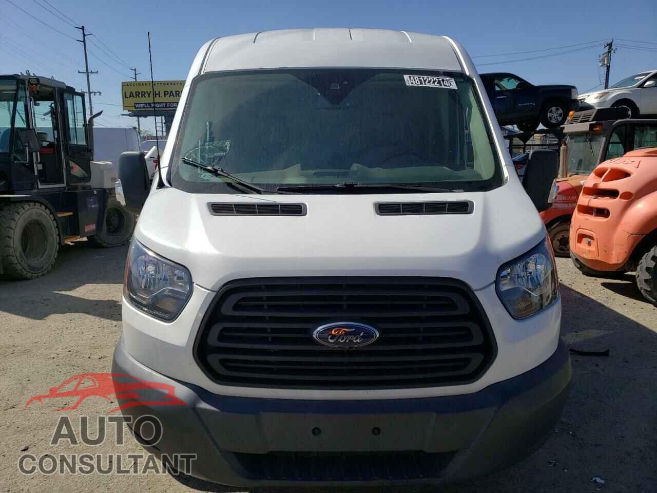 FORD TRANSIT 2018 - 1FTYR2CM2JKB22206
