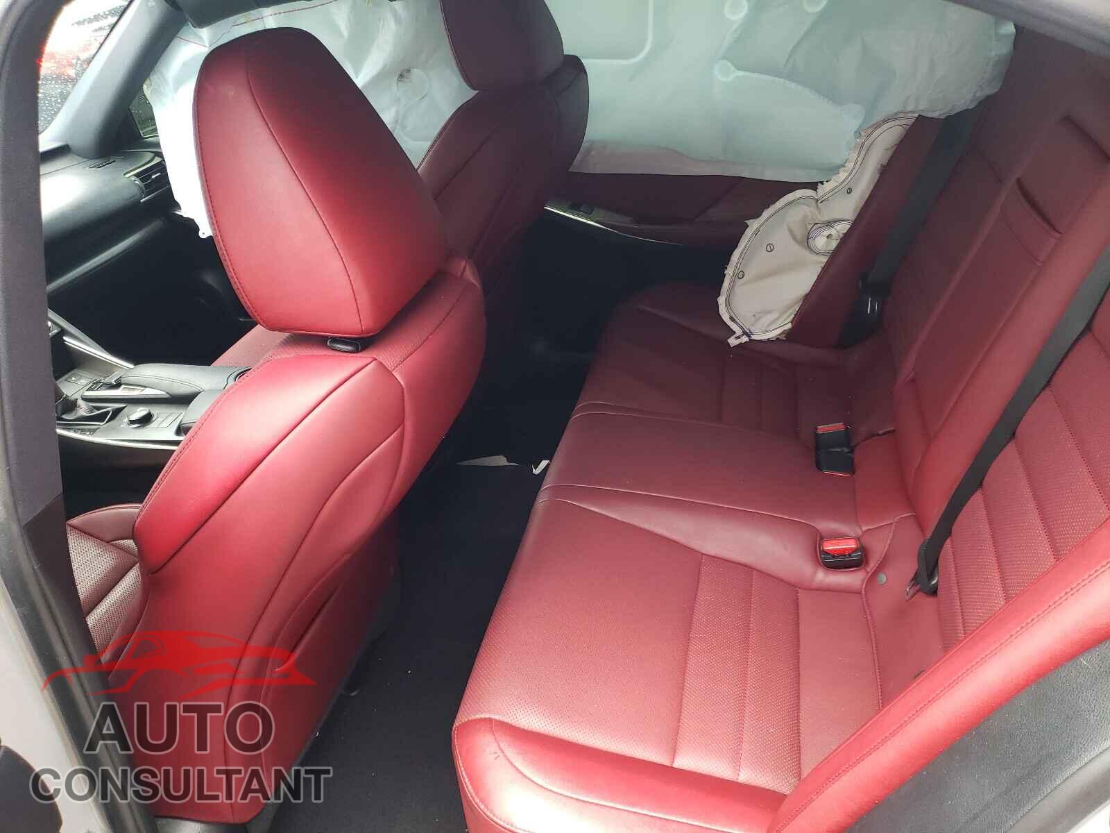 LEXUS IS 2017 - JTHBA1D26H5043083