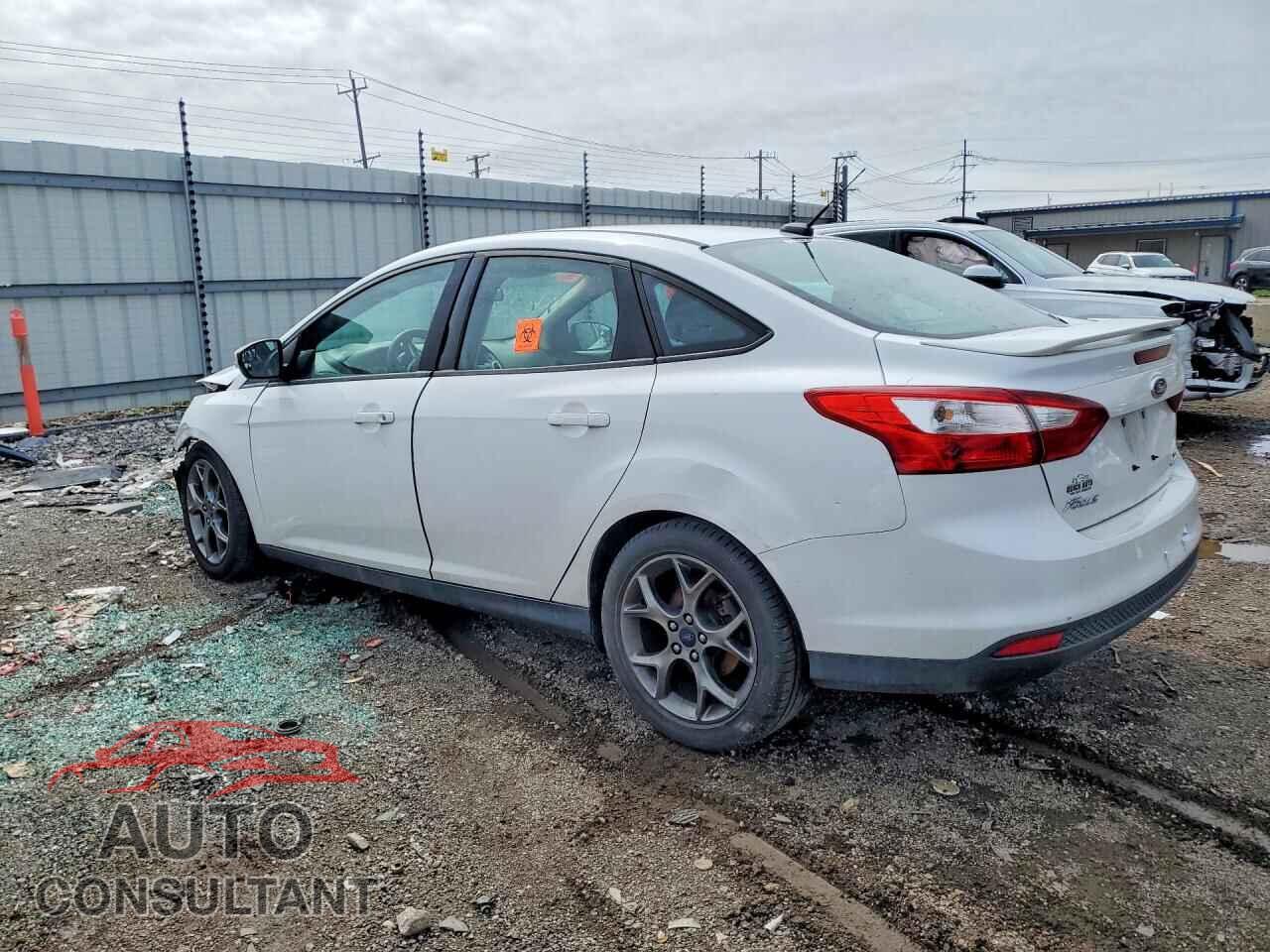 FORD FOCUS 2014 - 1FADP3F2XEL241101
