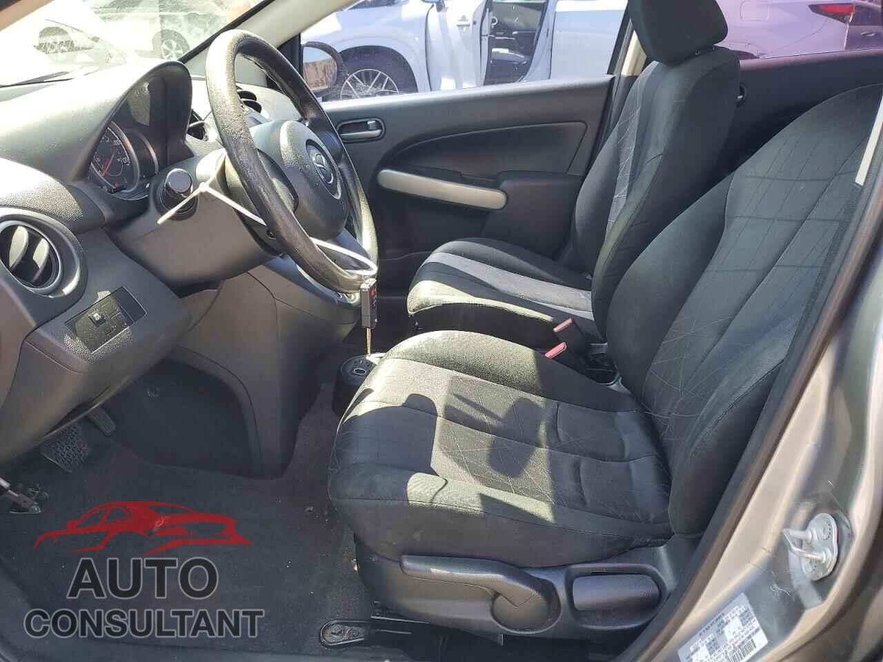 MAZDA 2 2014 - JM1DE1KZ4E0177226