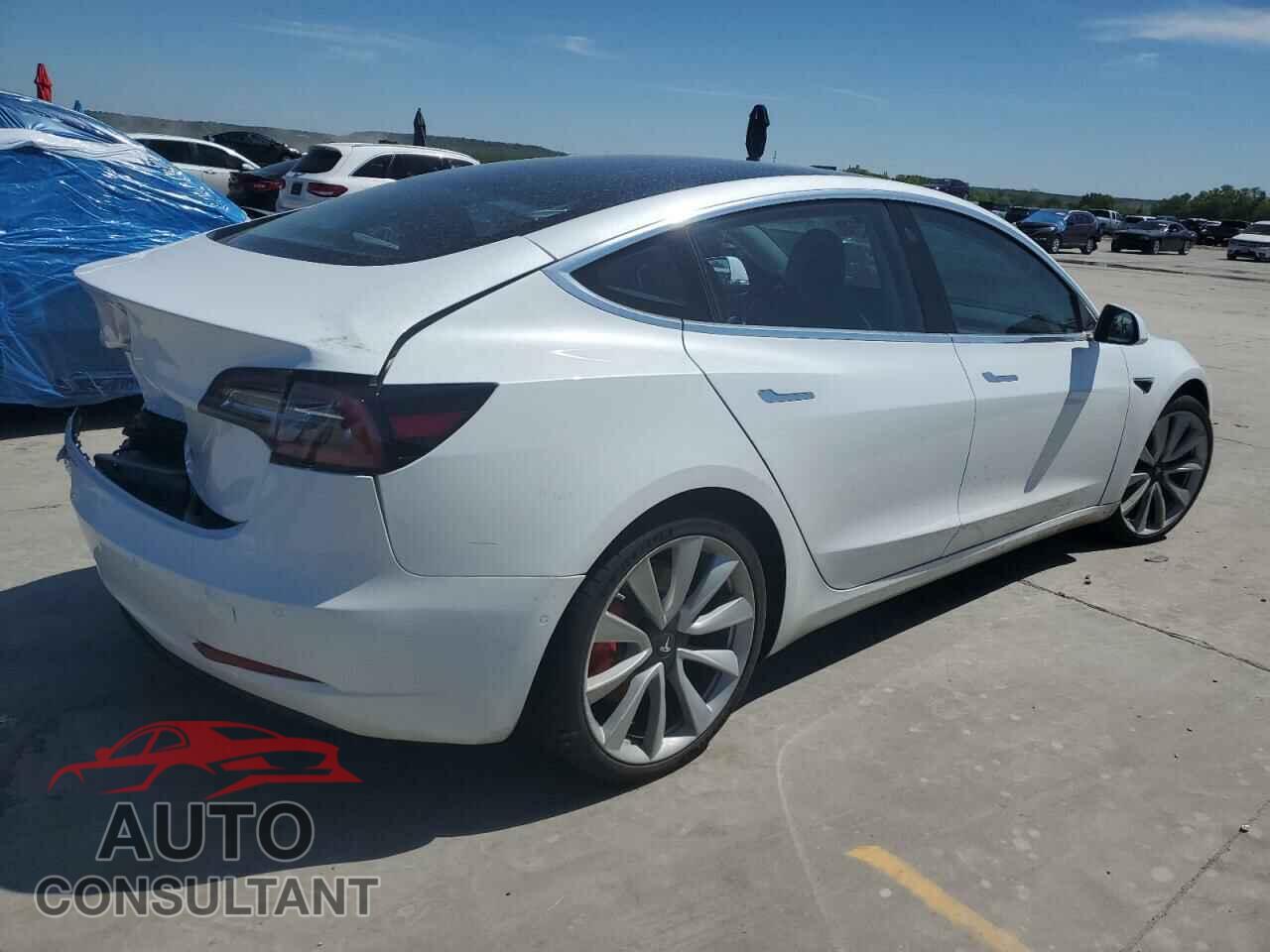 TESLA MODEL 3 2018 - 5YJ3E1EB7JF106575