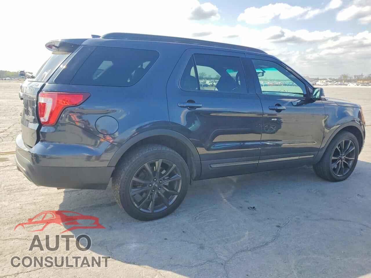 FORD EXPLORER 2017 - 1FM5K8D82HGB68171